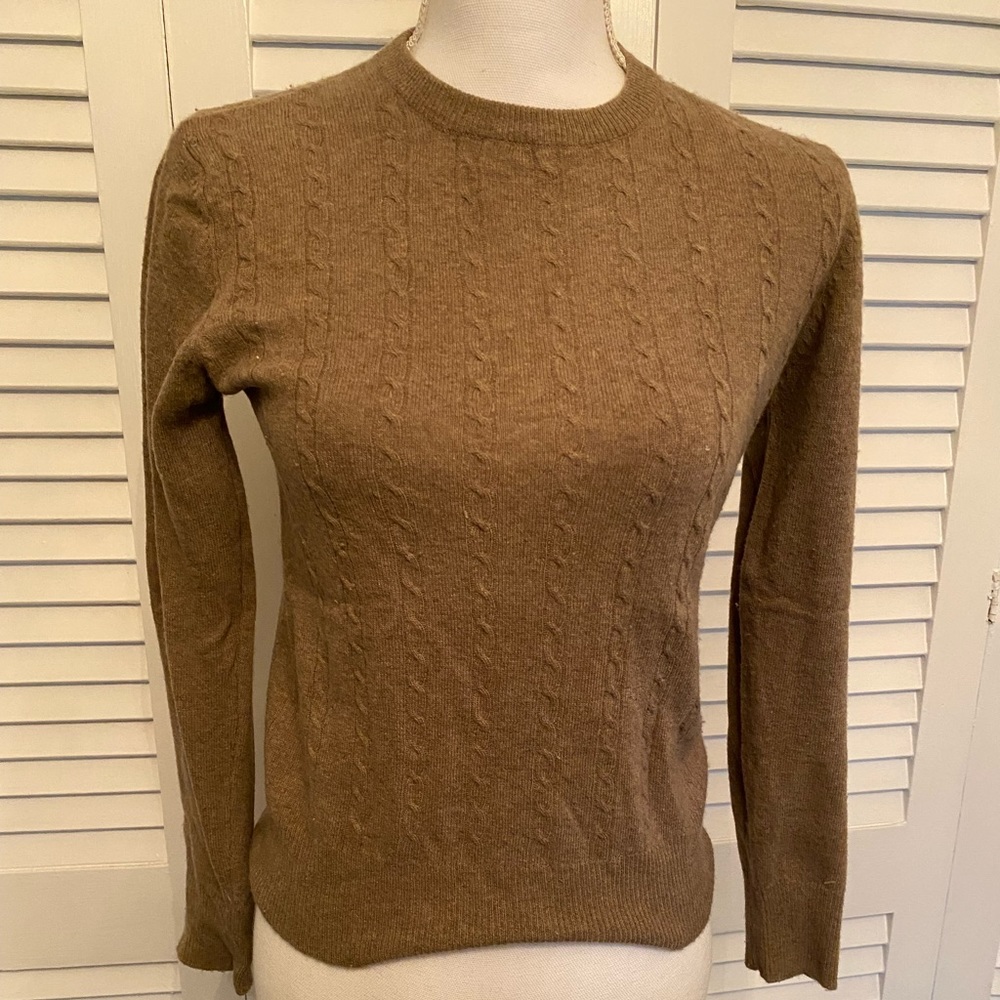 Bloomingdale’s Sutton Place Cashmere Cable Sweater small